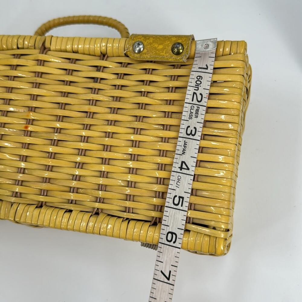 Vintage Yellow Wicker picnic basket handbag - Picture 10 of 12